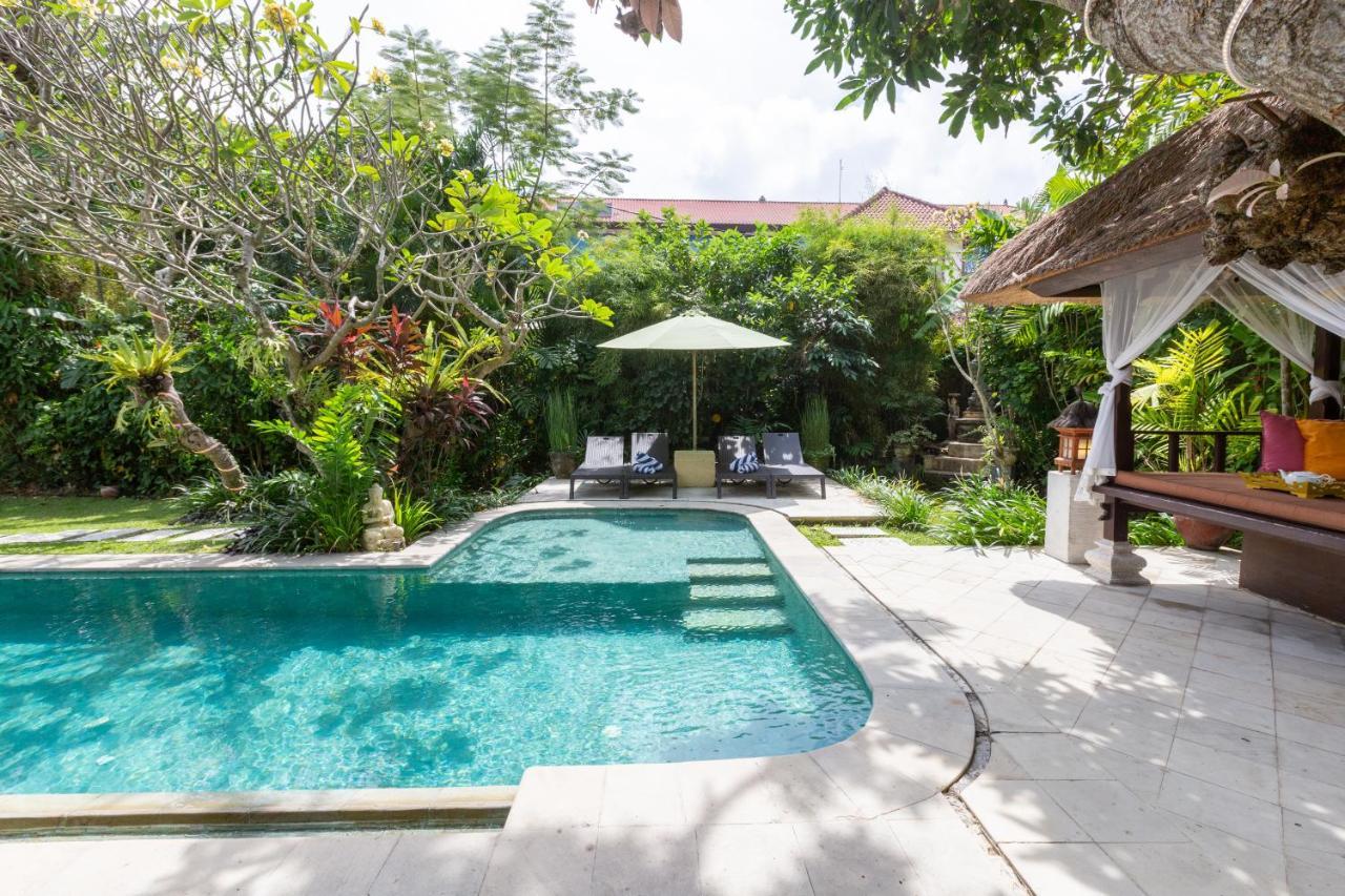 Villa Poppy Seminyak Εξωτερικό φωτογραφία